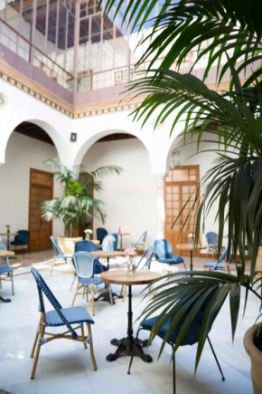 nüa santiago15, Seville